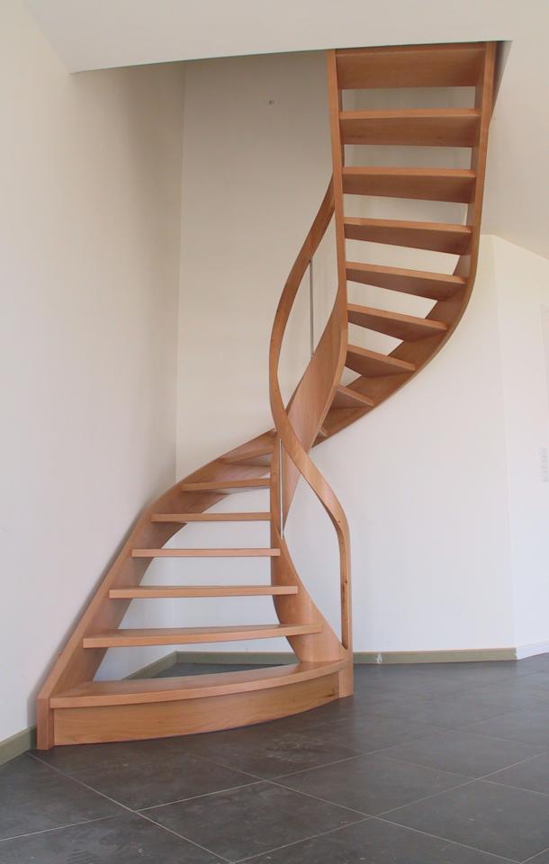 escaliers balancés contemporains avec noyaux évidés gembloux