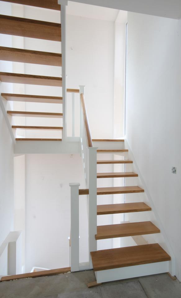 finition escalier en bois sur mesure