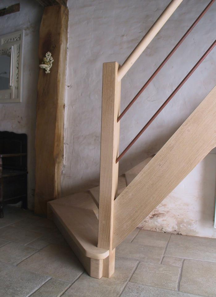 rampe avec rambarde composée de bois et d'acier rouillé