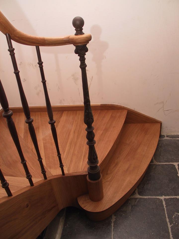 escalier en bois avec finition huilée belgique